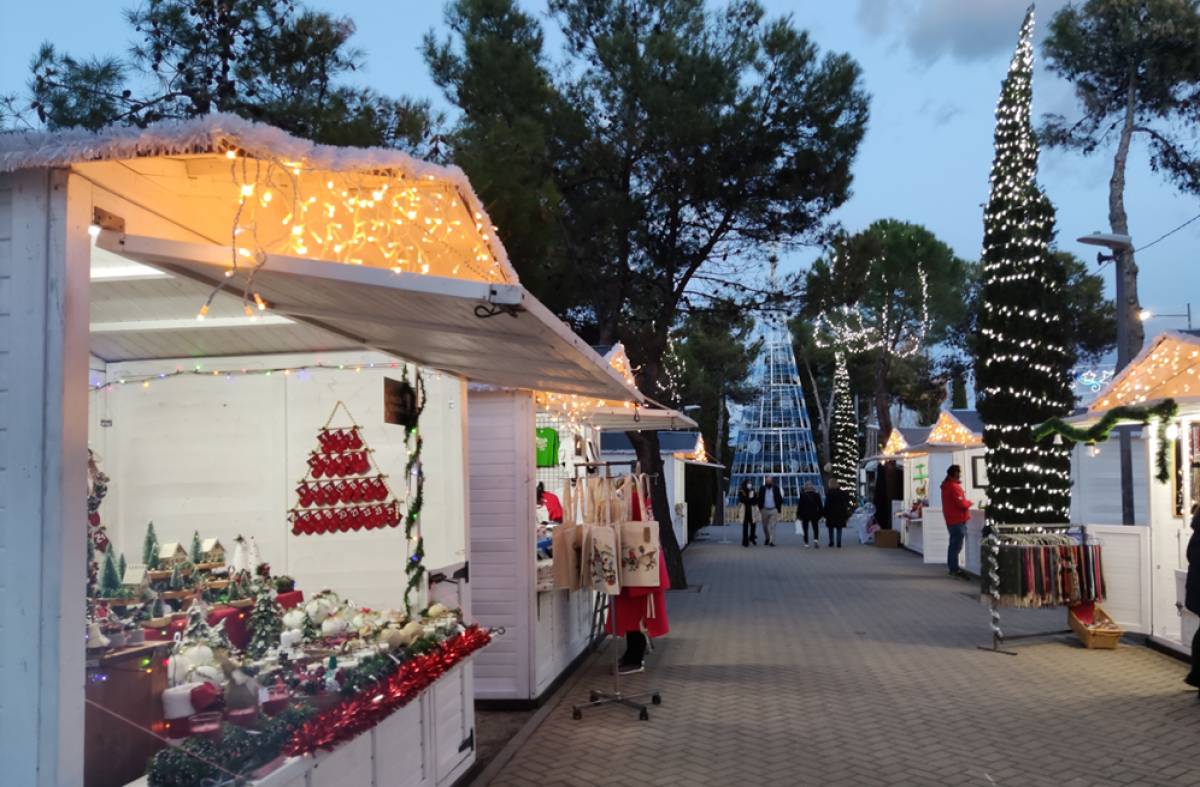 El Mercado del Regalo Navideño de Pozuelo abre sus puertas este viernes en la Avenida de Europa