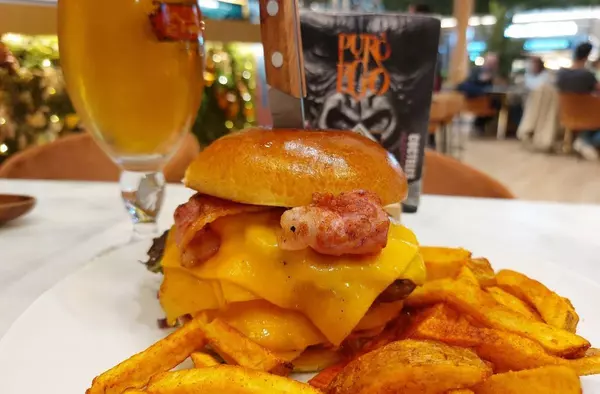 Puro Ego, el restaurante que te regala una cena 'Burger and Beer' para 2 personas: ¿Cómo conseguirla?