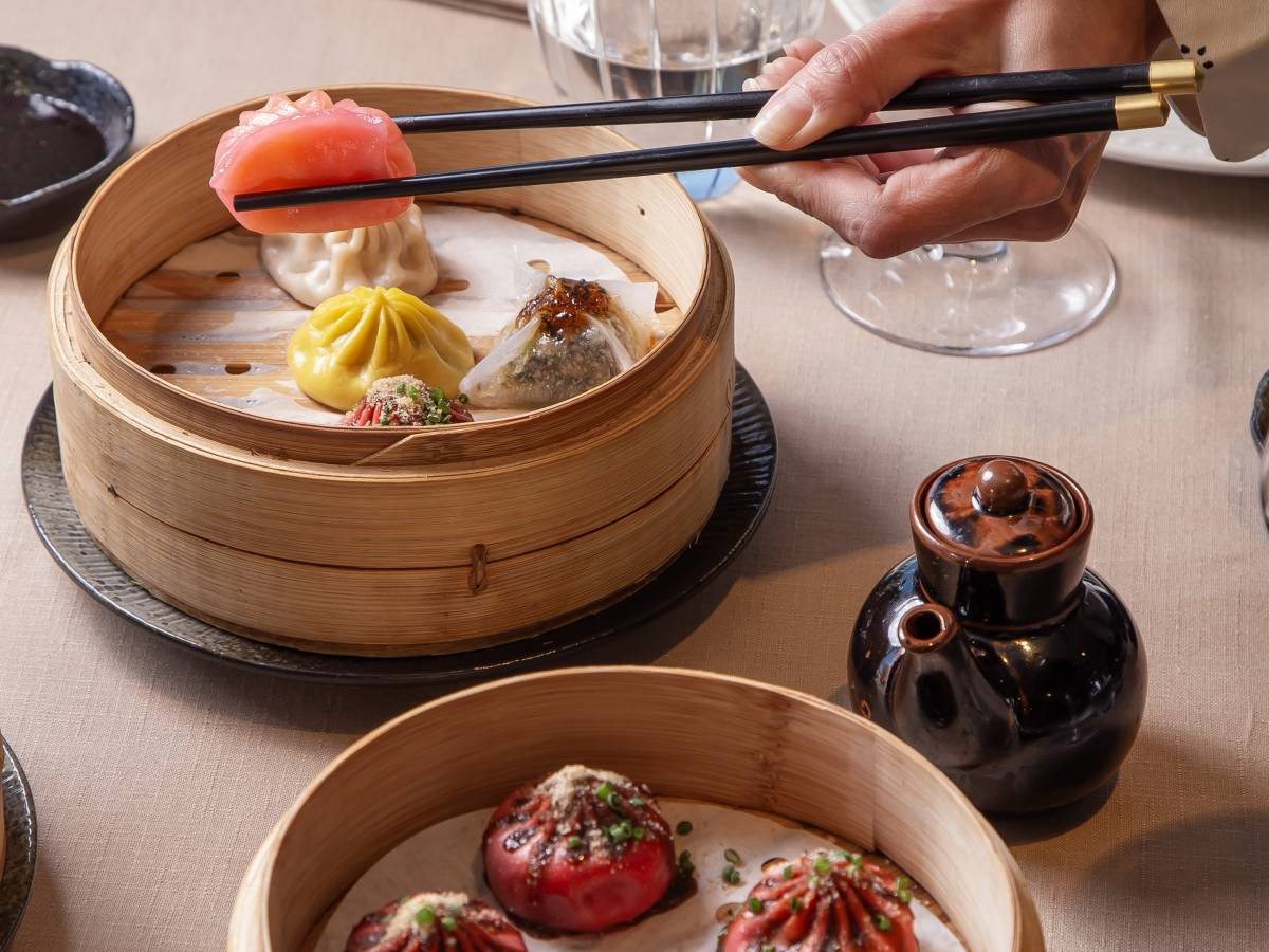 Indochina Brasa, el restaurante de LaFinca Grand Café que te regala un menú degustación para dos personas
