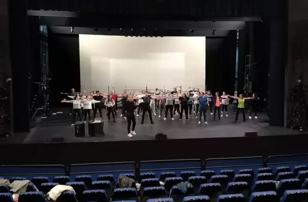 Los vecinos de Pozuelo podrán actuar en un musical en el Teatro MIRA que se ensayará y representará en 24 horas