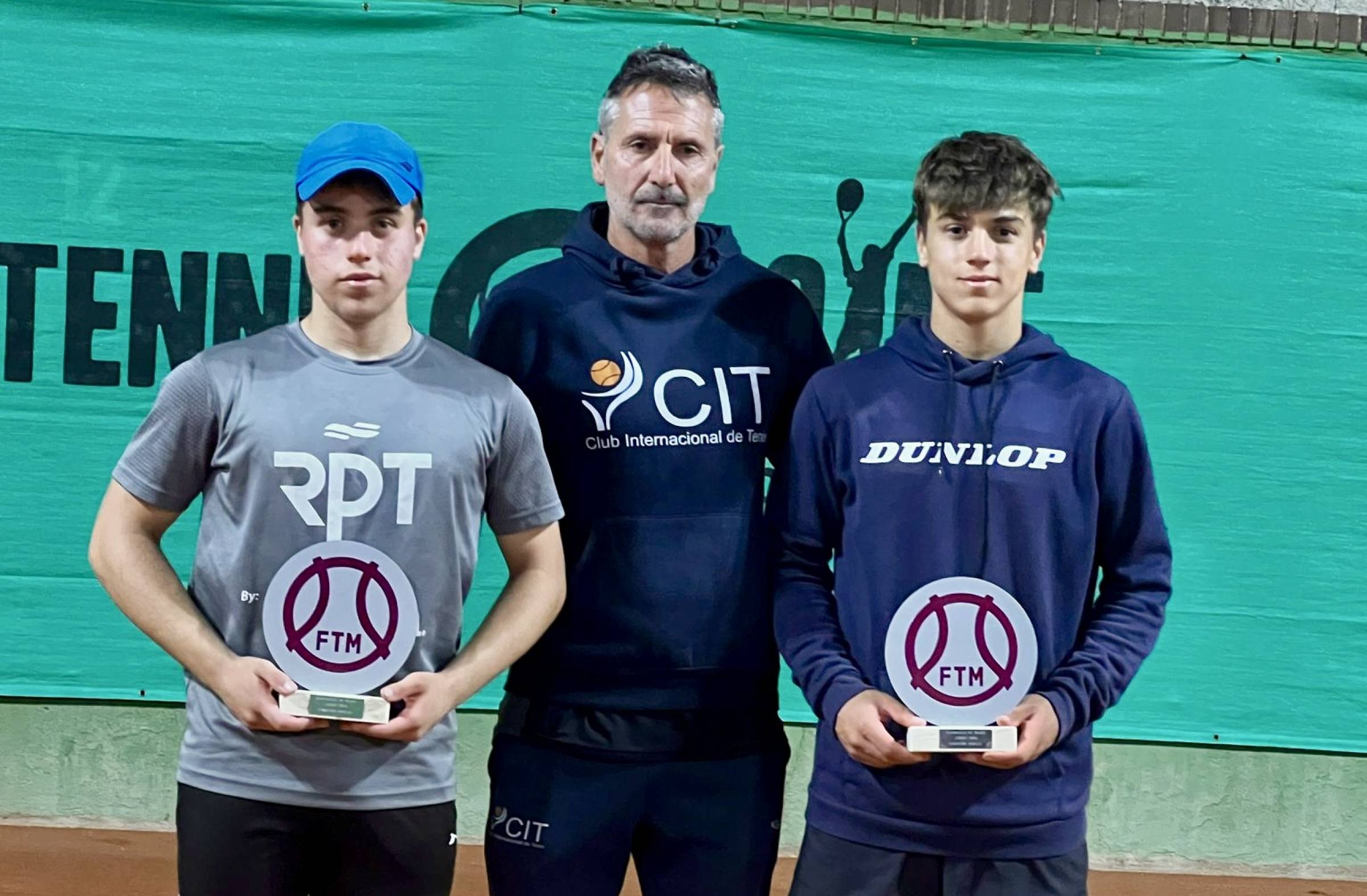 Los hermanos Eusamio, del Club de Tenis Pozuelo, revalidan el título junior de Madrid