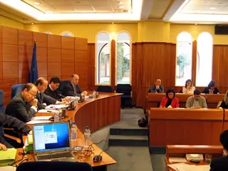 El PSOE reprueba a Sepúlveda en Pozuelo de Alarcón y el PP rechaza la creación de una comisión de investigación.