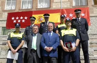 El alcalde asiste al acto de clausura del curso de formación para cabos y sargentos