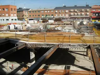 Las obras de la plaza del Padre Vallet paralizadas