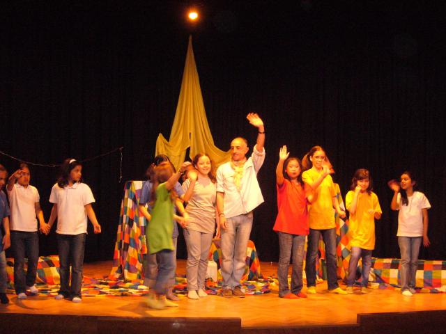 El colegio Las Acacias inaugura la temporada de Teatro Escolar Municipal