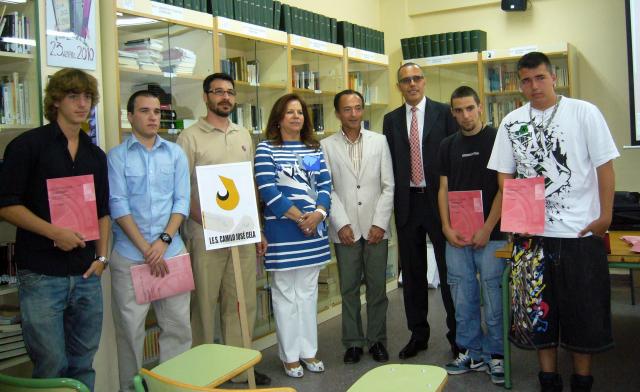 Un grupo de estudiantes del IES Camilo José Cela gana la IV edición de un concurso convocado por el Banco de España
