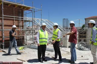 El alcalde visita la obra de Padre Vallet para supervisar la recta final de los trabajos
