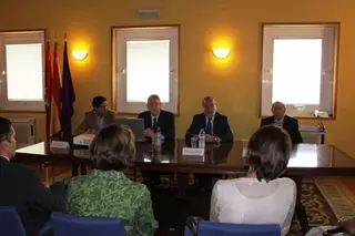 El alcalde presentó el Hospital de Empresas a los pozueleros