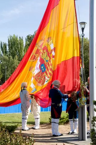 Celebrado por segundo año en Pozuelo el Homenaje a la Bandera de España
