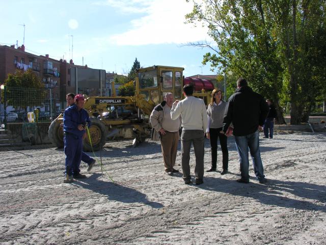 Avanzan a buen ritmo las obras de remodelación del aparcamiento de la avenida Juan XXIII
