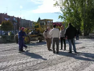 Avanzan a buen ritmo las obras de remodelación del aparcamiento de la avenida Juan XXIII
