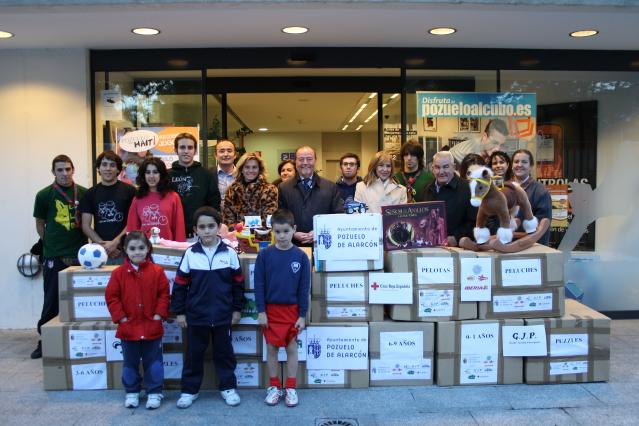 Éxito en la recogida de juguetes para Haití, organizado por la Concejalía de Juventud
