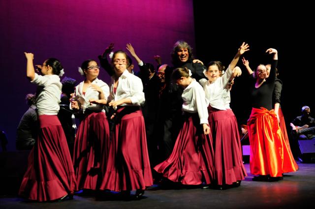 Éxito del concierto benéfico del popular cantaor flamenco en Pozuelo. ¡Gracias, José Mercé!