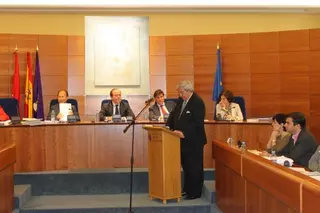 Guillermo Jimenez toma posesión como concejal en el Ayuntamiento de Pozuelo