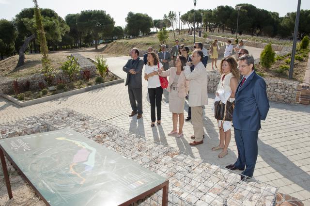 Paloma Adrados inaugura el Parque Cerro de los Perdigones