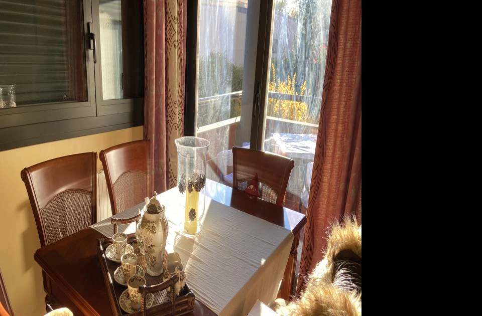 Vendo Comedor de madera