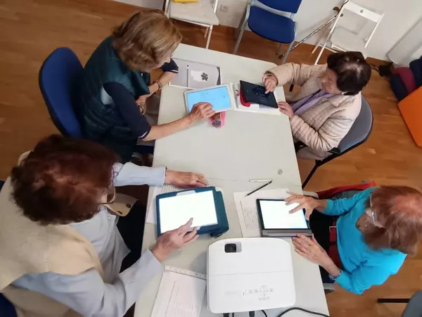 Taller de estimulación cognitiva y memoria para mayores