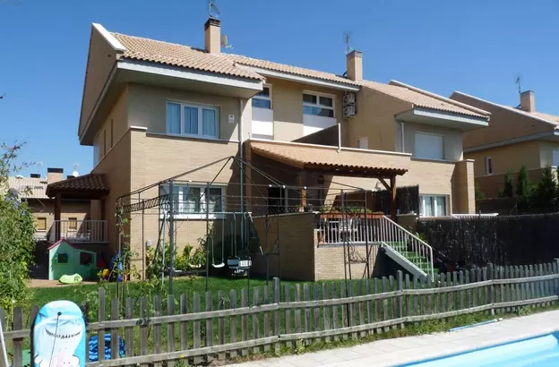 Se alquila chalet pareado en Villanueva de la Cañada