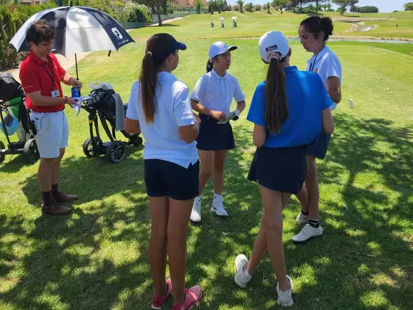 Clase gratuita de Golf para niños