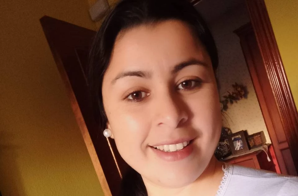 Busco trabajo de interna o externa 