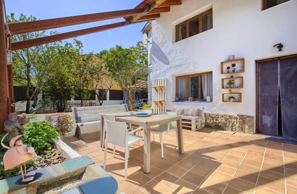 Se vende Chalet Independiente en Quijorna/Parcela 500 m2