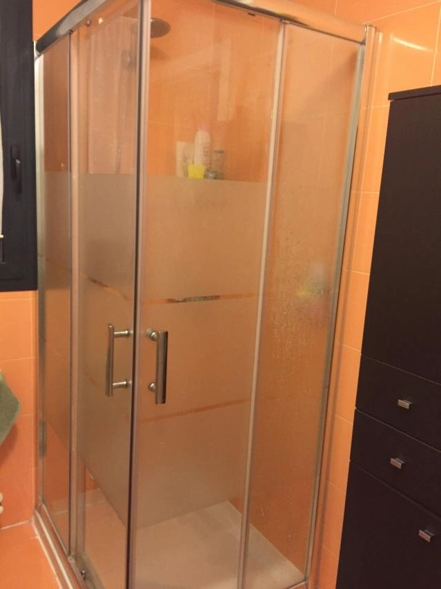 Se vende mampara de baño de 1m