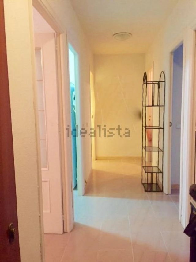 Se vende amplio piso en el cas